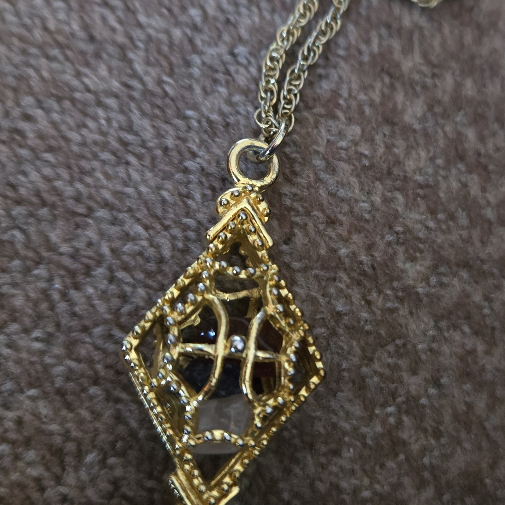 Intricate Gold Filigree Pendant Necklace